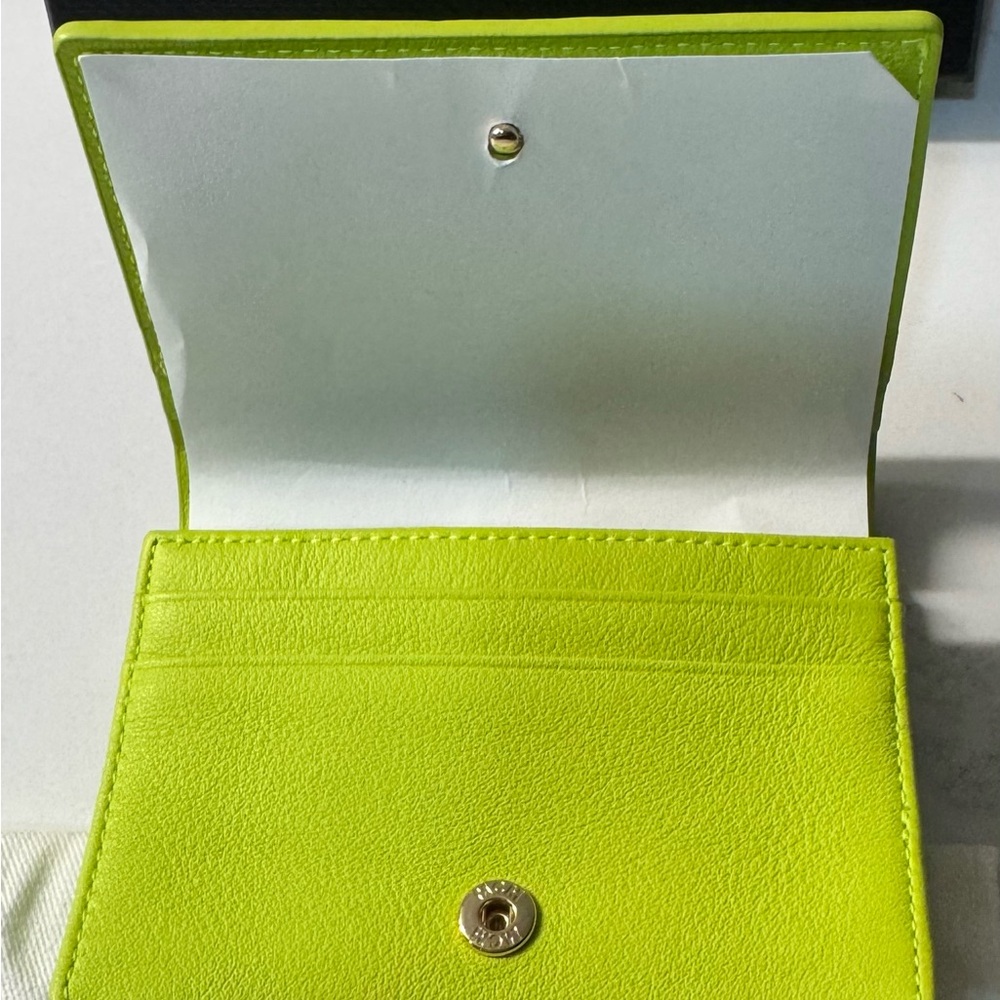 NIB MCM 🔥RARE Bifold Neon Wallet with COA, Dust Bag, and Box. - Picture 8 of 8